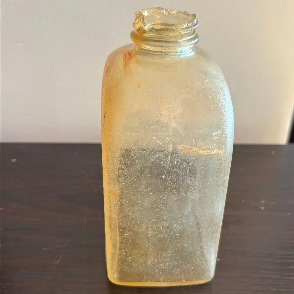 🎀Vintage🎀 1940s/50s Square Ribbed Bottle Found In The Sea